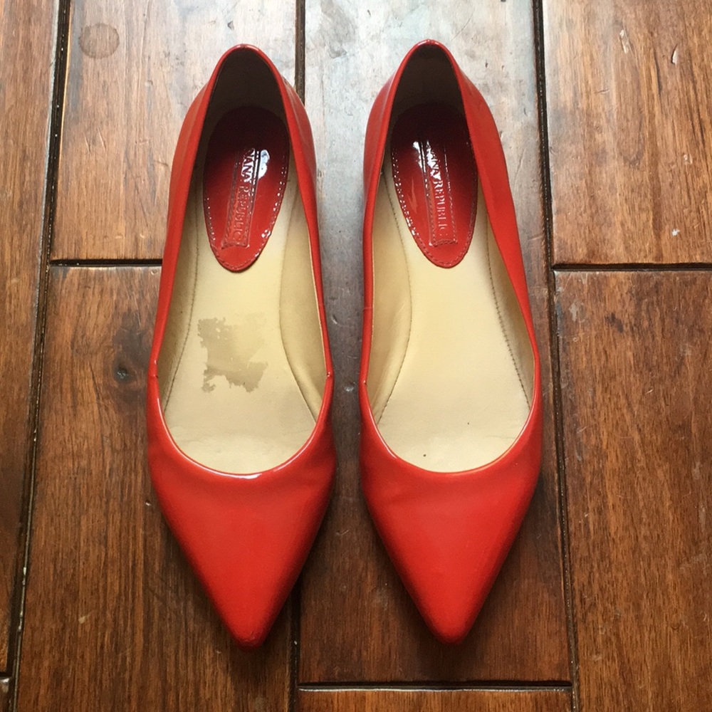 Banana Republic Red flats
